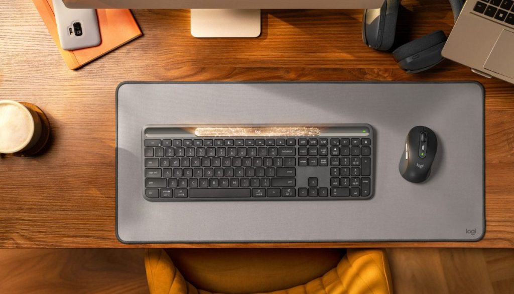 Logitech Signature Slim Solar+ K980 