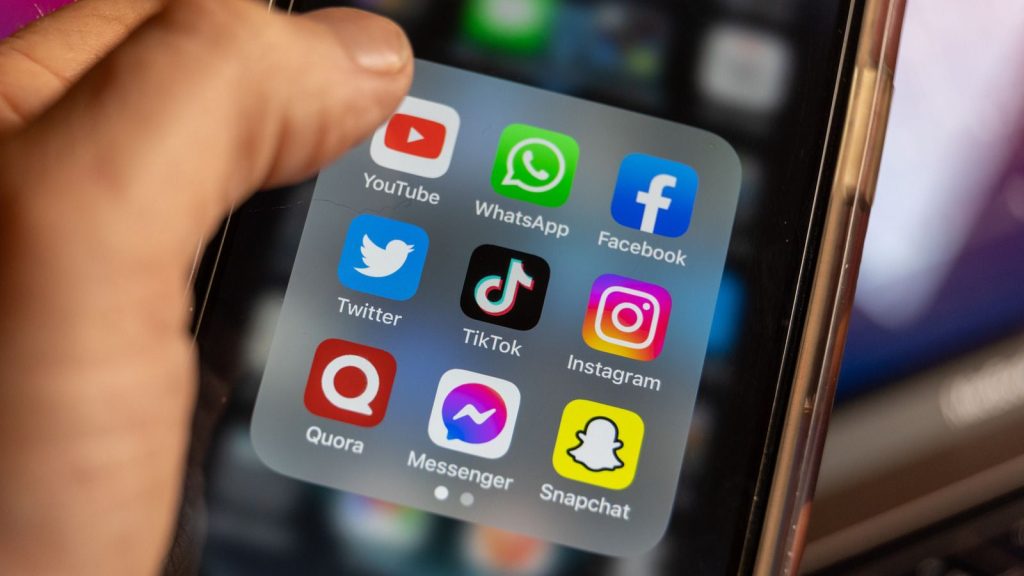 iPhone Apps Download Tricks